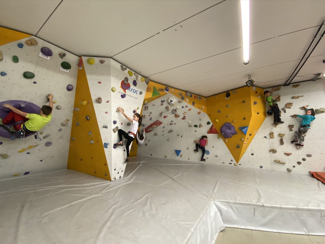 Arrampicare insieme al Cai