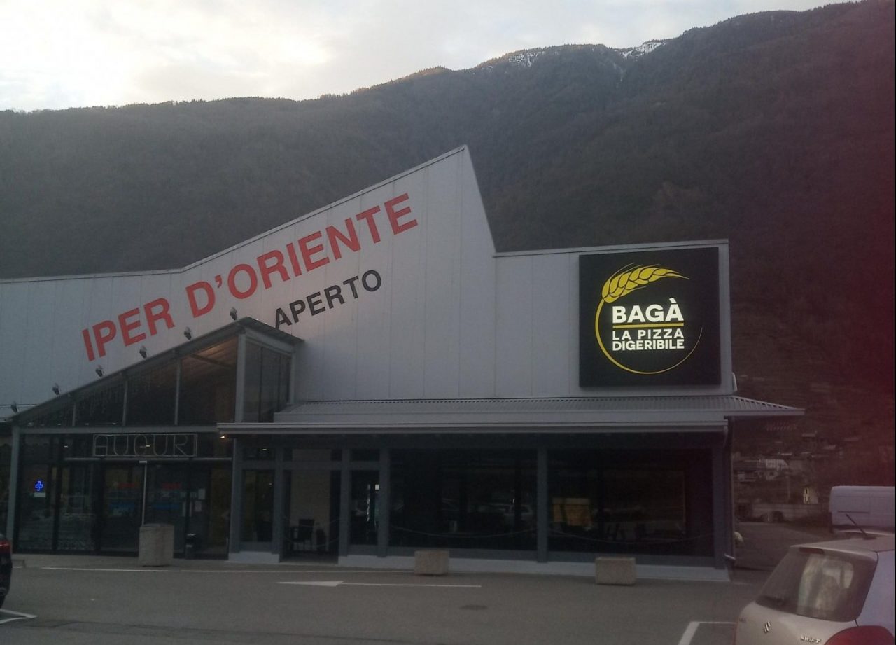 Pizzeria di Villa vieta ingresso ai bambini rumorosi