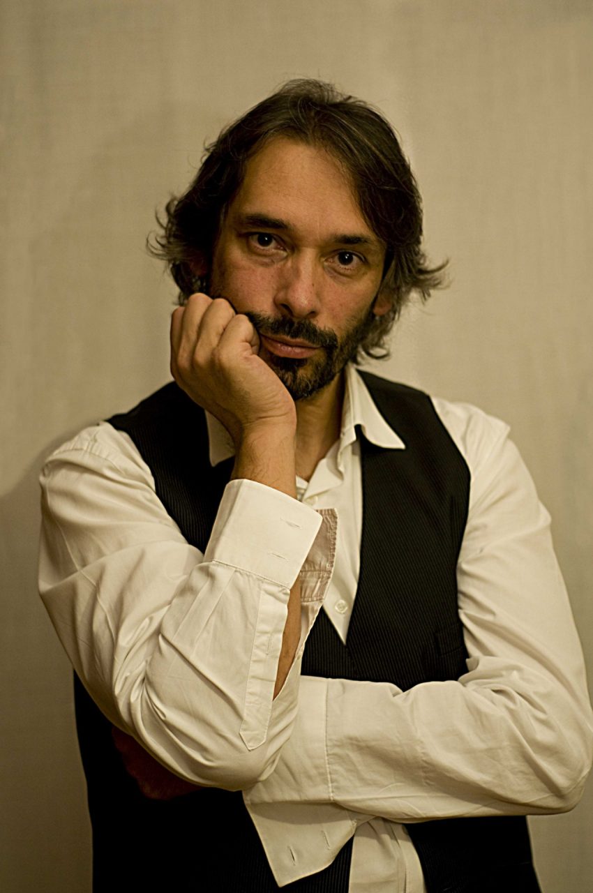 A Tirano con Marco Ballerini, le “Frontiere Poetiche” sono esilaranti