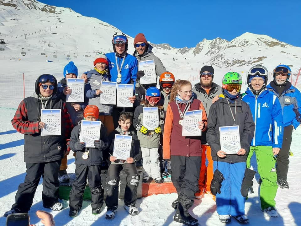 Livignaschi super ai campionati regionali di snowboard