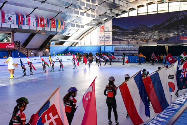 Bormio: Luca Spechenhauser show ai Mondiali di Short Track