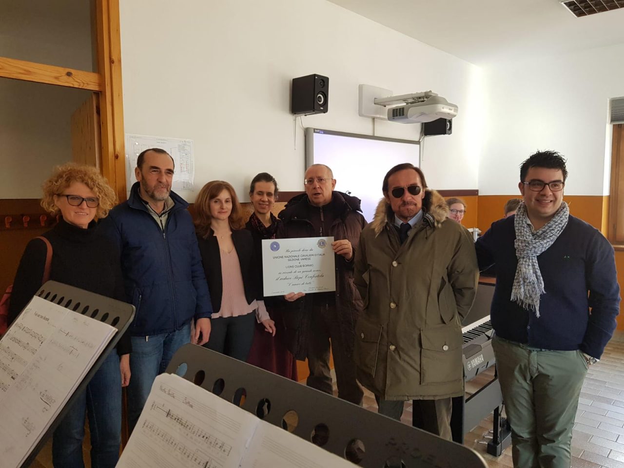 Donazione di Cavalieri e Lions Club per la scuola