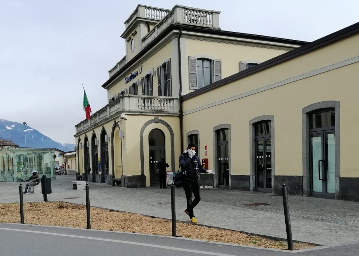 Alimentari, consegne e attività all’aperto: tutte le precisazioni sul decreto coronavirus