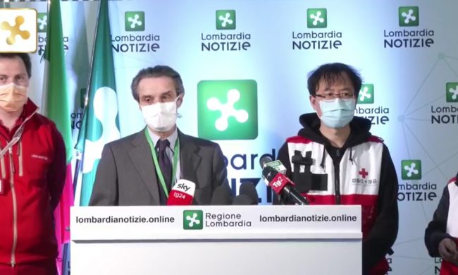Fontana con il vicepresidente della Croce Rossa cinese: “Serve stoppare ogni attività economica”
