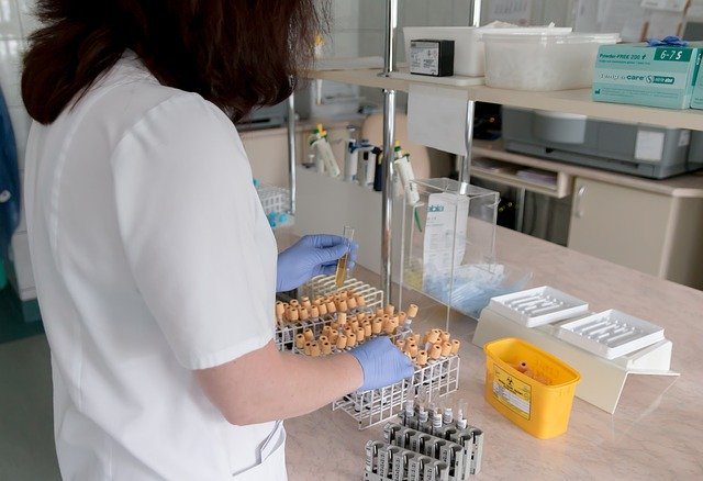Coronavirus in Valtellina e in Lombardia, il bollettino del 23 novembre 2021