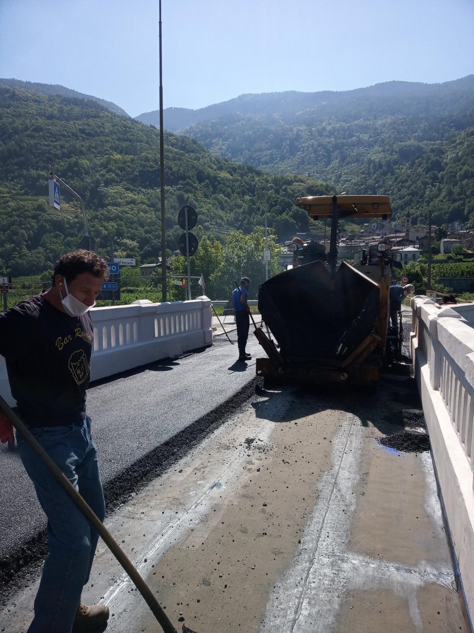 Domani riapre il ponte di Stazzona