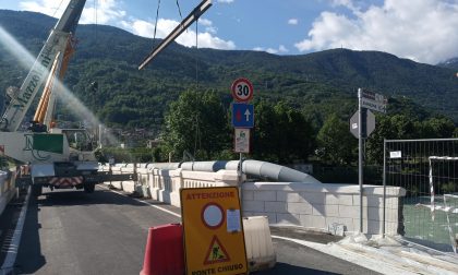 Il ponte provvisorio se ne va