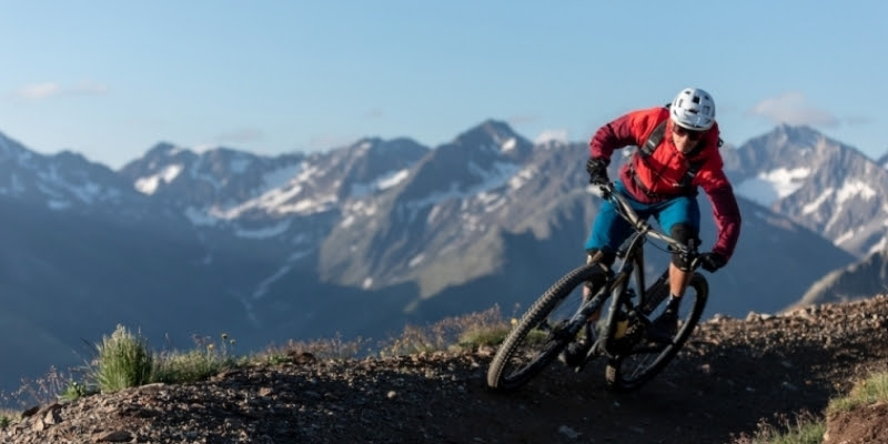 Sabato apre il paradiso dei biker