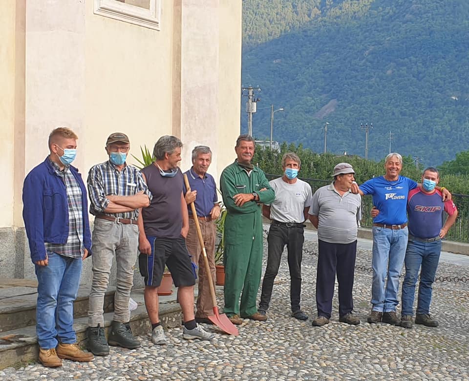 Pulizia strade di montagna a Lovero