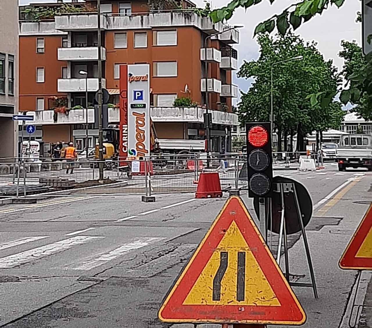 Lavori in via Tonale, traffico congestionato a Sondrio