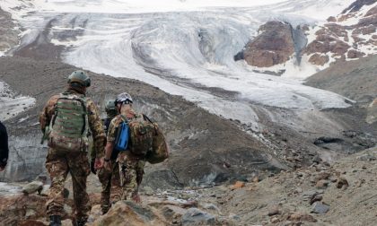 Bombe sul ghiacciaio dei Forni FOTO