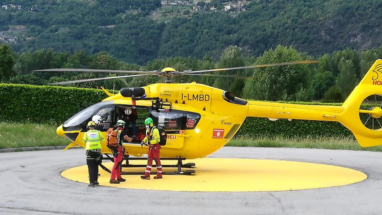 Tragedia a Pescegallo: escursionista precipita per 300 metri e perde la vita
