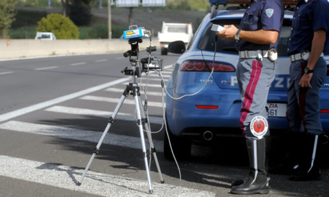 Autovelox, nuove norme permettono l’installazione senza contestazione immediata