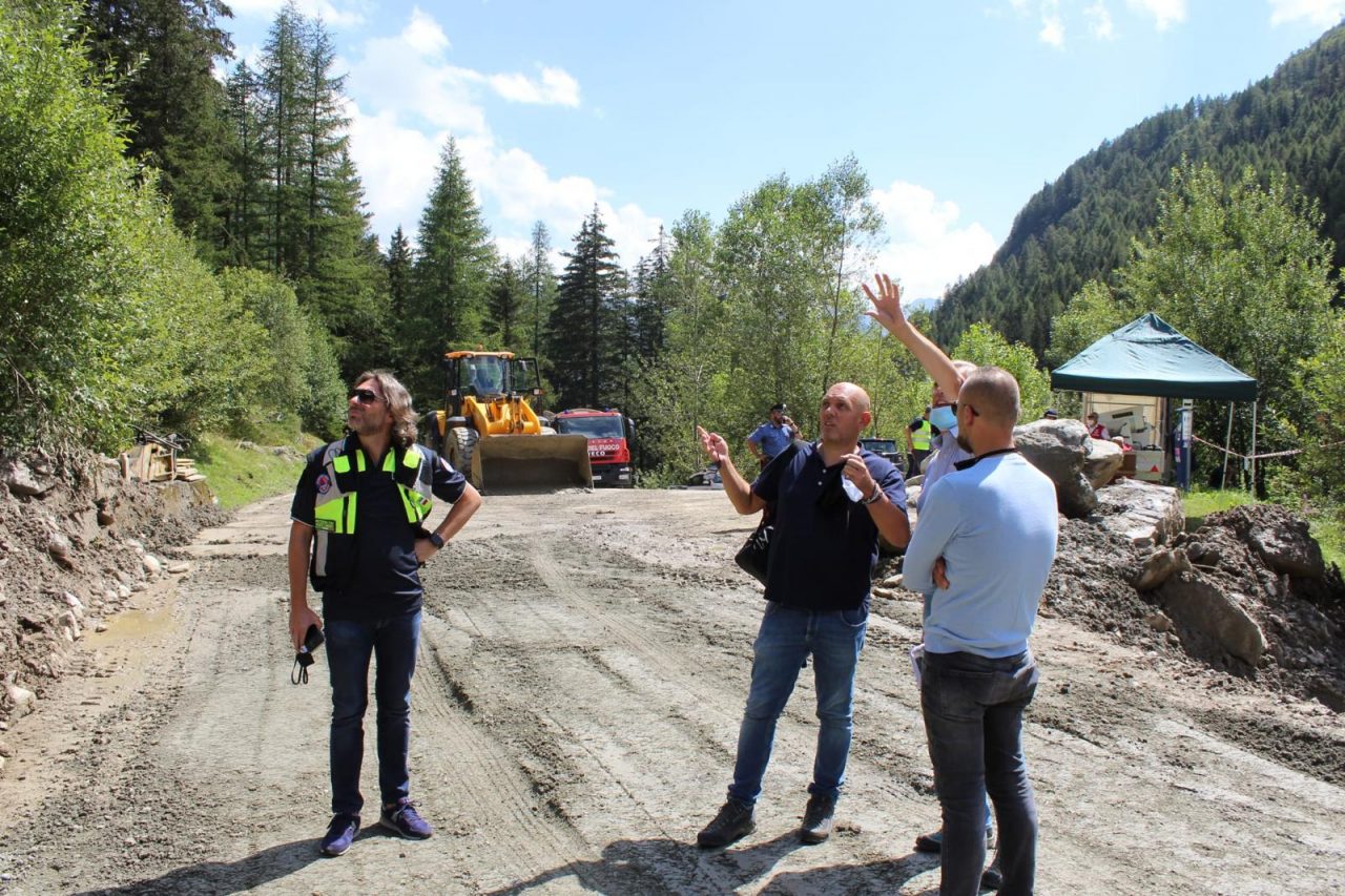 Frana a Chiareggio: “A monte ancora materiale pericoloso”