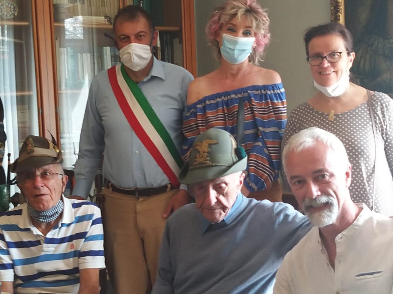 Auguri a un altro centenario