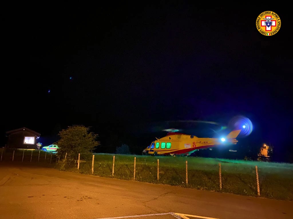 Bloccati dall’oscurità, salvati due alpinisti
