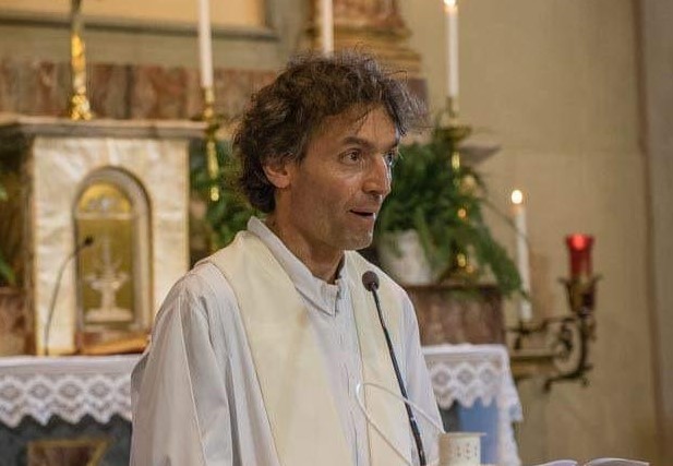 Istituita una benemerenza in memoria di don Roberto Malgesini
