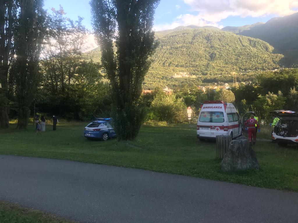 Continuano le ricerche della sedicenne inghiottita dal fiume