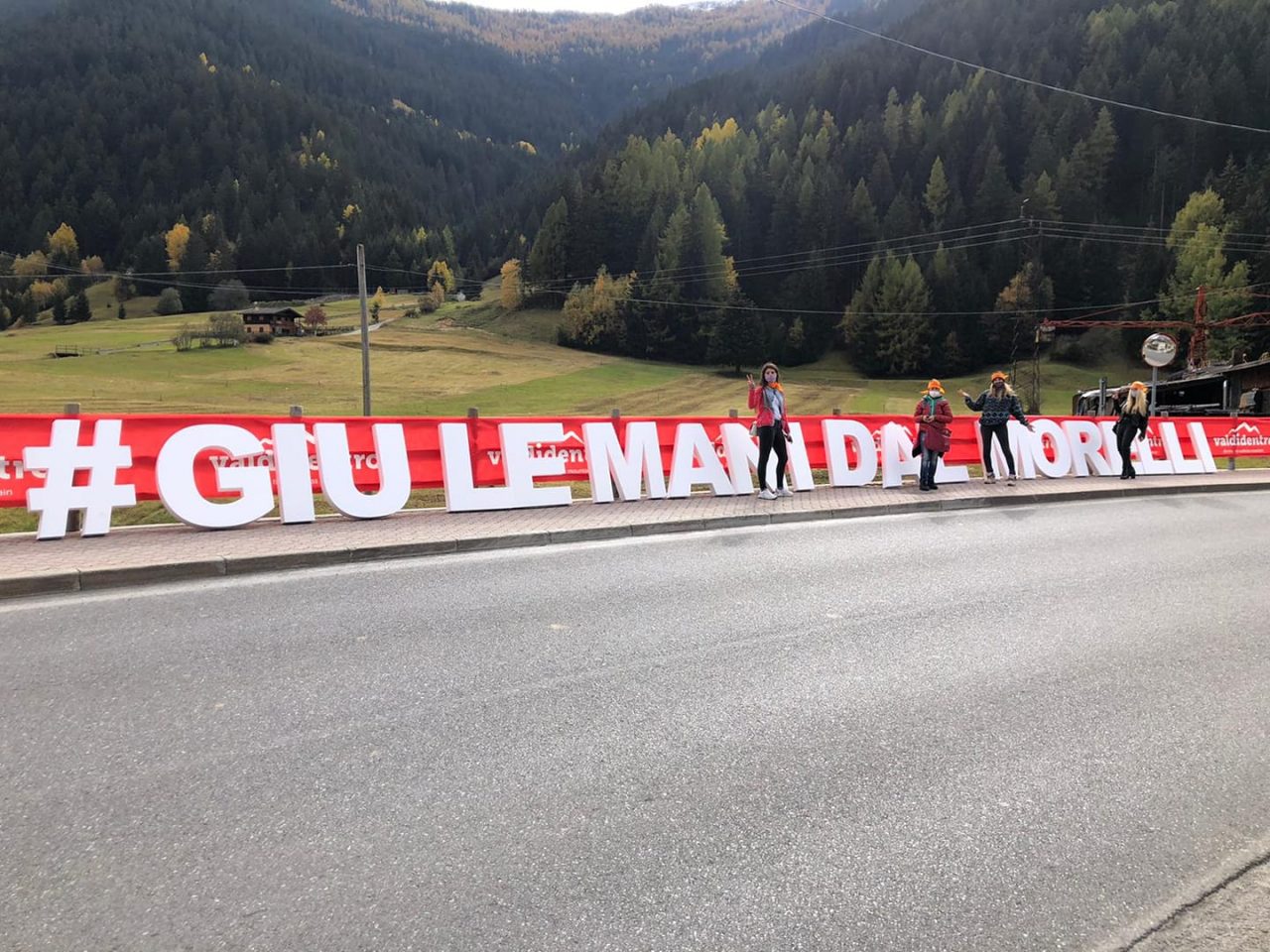 Protesta per l’Ospedale Morelli: sindaci dell’Alta Valle rifiutano ogni dialogo con Regione Lombardia