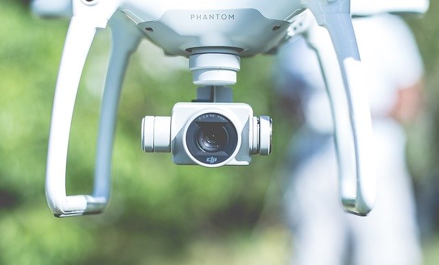 Maniaco filma con il drone le pazienti in ginecologia