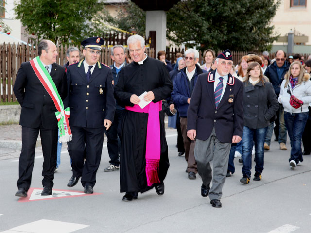 Parrocchiani contro il trasferimento di don Giuseppe