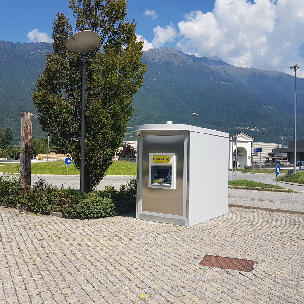 Misure anti covid: tanti servizi di Poste Italiane presso gli ATM Postamat della Provincia di Sondrio