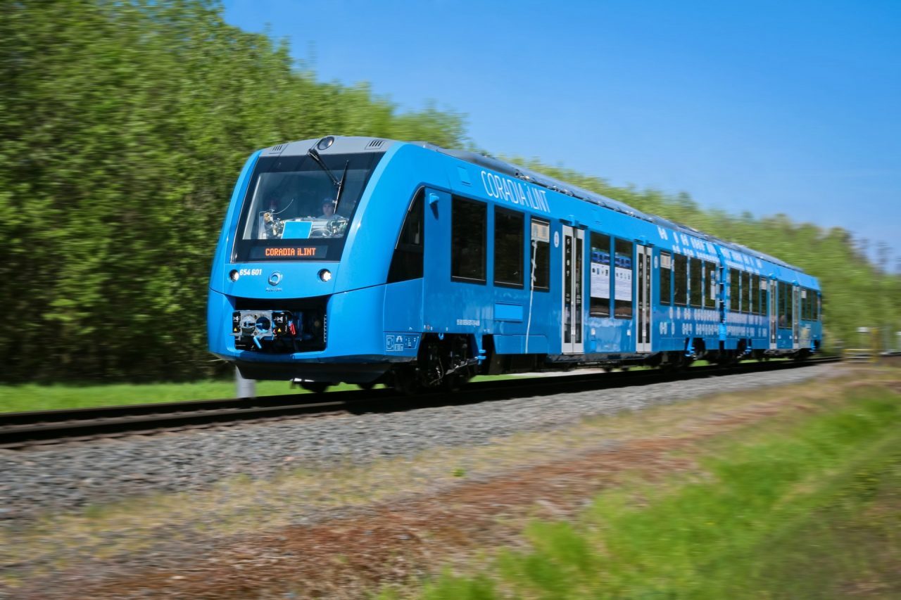 Entro il 2023 i primi treni a idrogeno in Valcamonica VIDEO