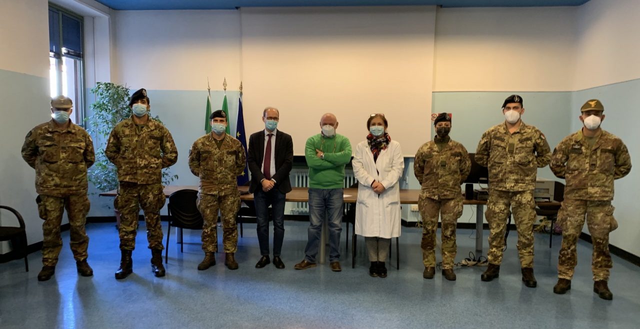 Covid-19, i ricoverati sono 156, 12 in terapia intensiva