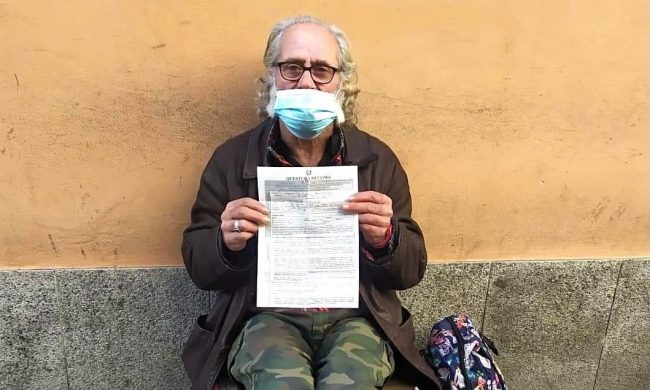 E’ un senza tetto ma viene multato secondo le restrizioni anti covid