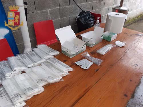 60 persone a una festa privata, si difendono: “Test rapido covid per tutti prima di entrare”