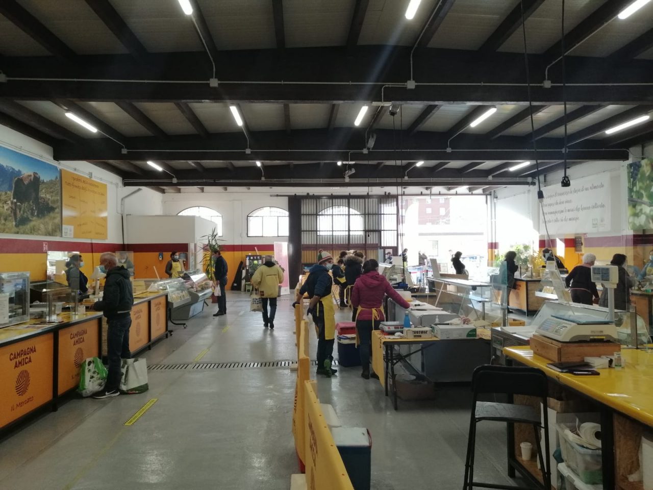Sondrio: termometro a picco, frutta e verdura  “antigelo” domani all’AgriMercato coperto