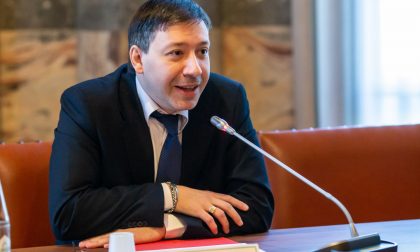 Classi pollaio, Molinari: "Farò la mia parte affinché la situazione si risolva"