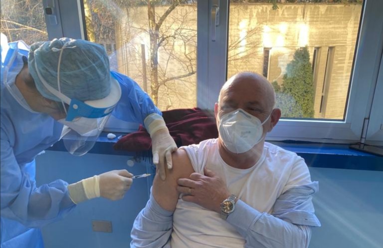 Vaccino anti covid: continua la campagna di somministrazione