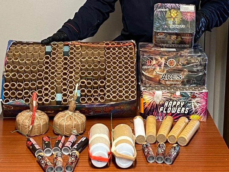 Sequestrati 3 chili di fuochi d’artificio illegali