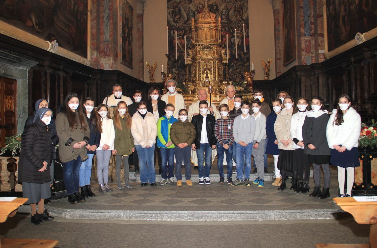 Celebrata la festa delle Comunioni per 50 bambini
