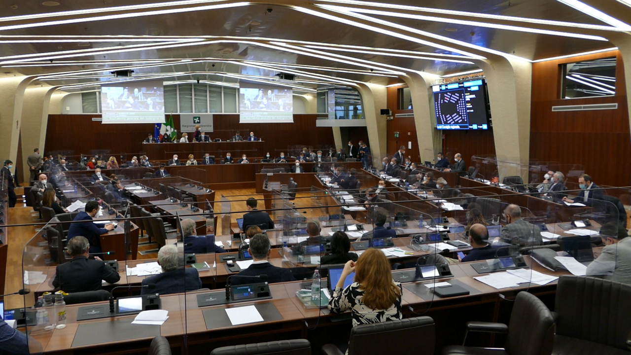Apertura dal 26 aprile anche dei locali con ambienti al chiuso e coprifuoco alle 23