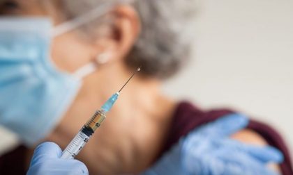 Sanitari positivi dopo la vaccinazione, Regione: «No a dubbi su validità del vaccino»