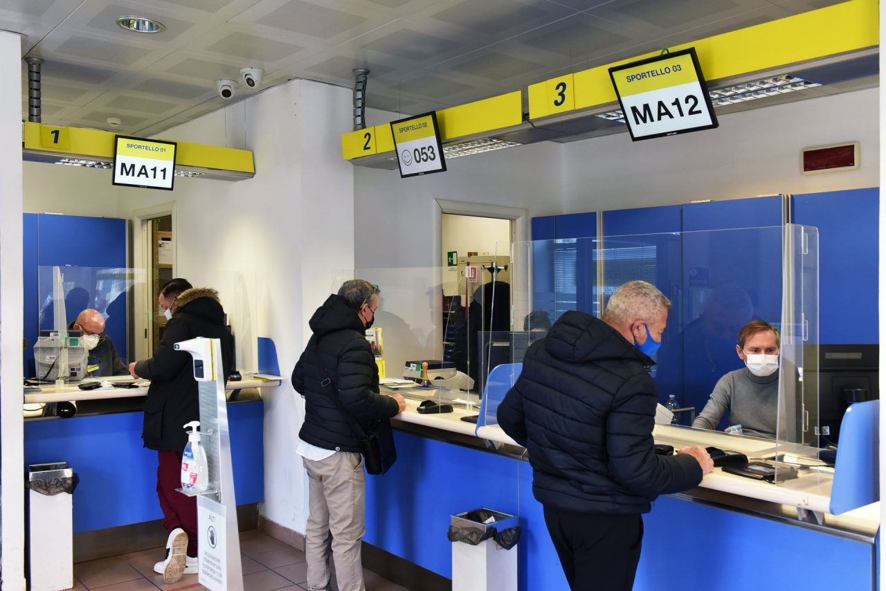 Zona rossa: uffici postali operativi e garantito il servizio di recapito