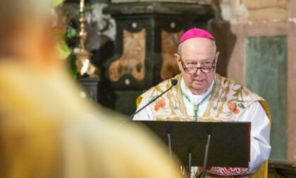 "A noi il compito di sentirci responsabili gli uni degli altri": l'omelia del cardinale Cantoni a Sondrio