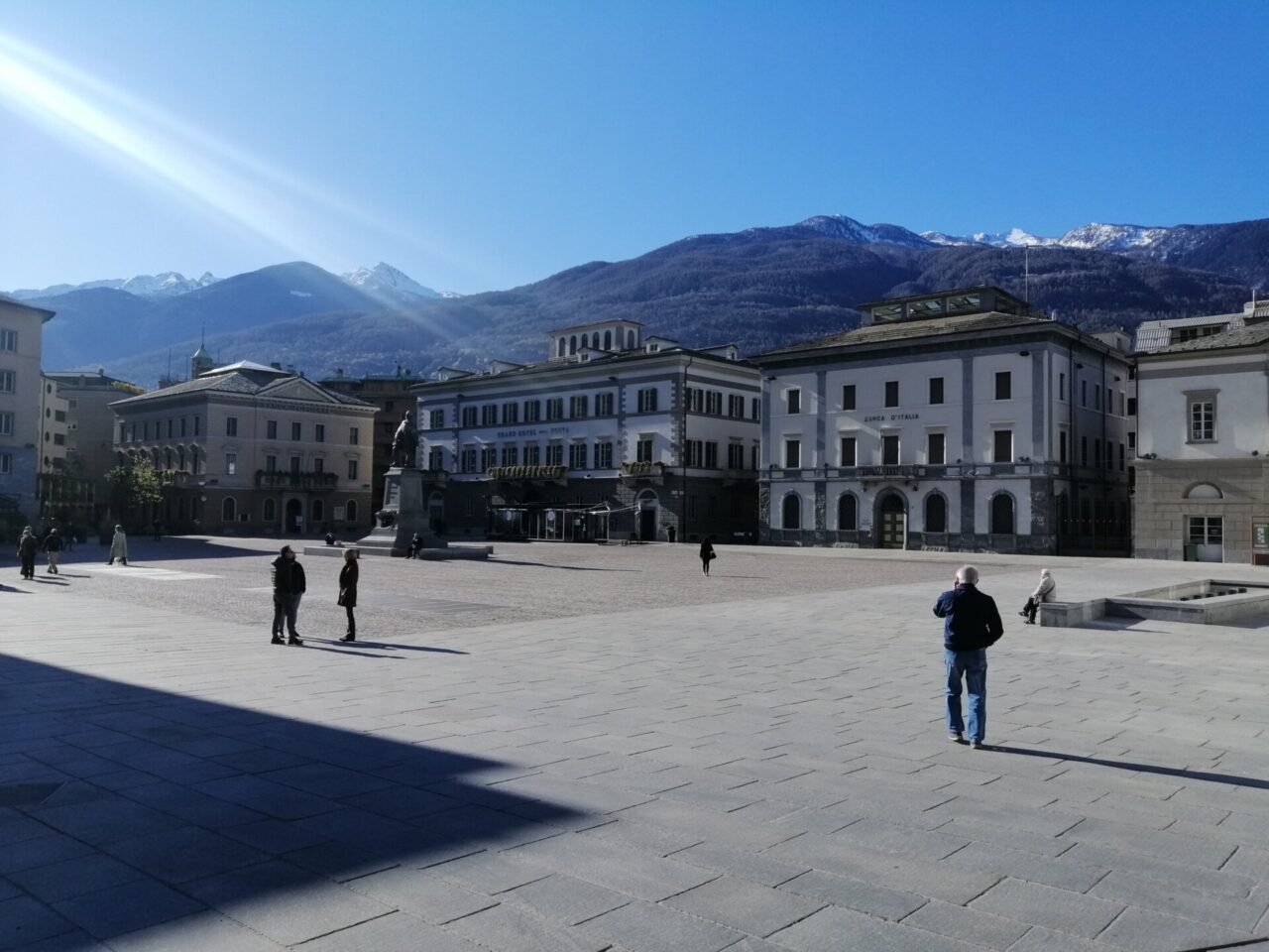 Aumentano le tariffe del parcheggio di Piazza Garibaldi a Sondrio