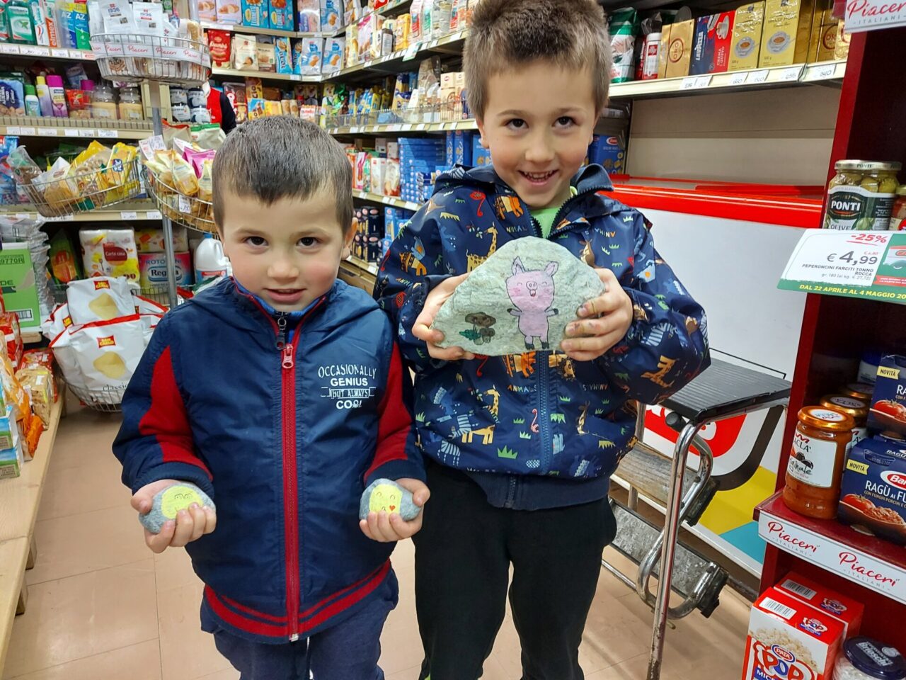 Un sasso per un sorriso, iniziativa arrivata in Alta Valle