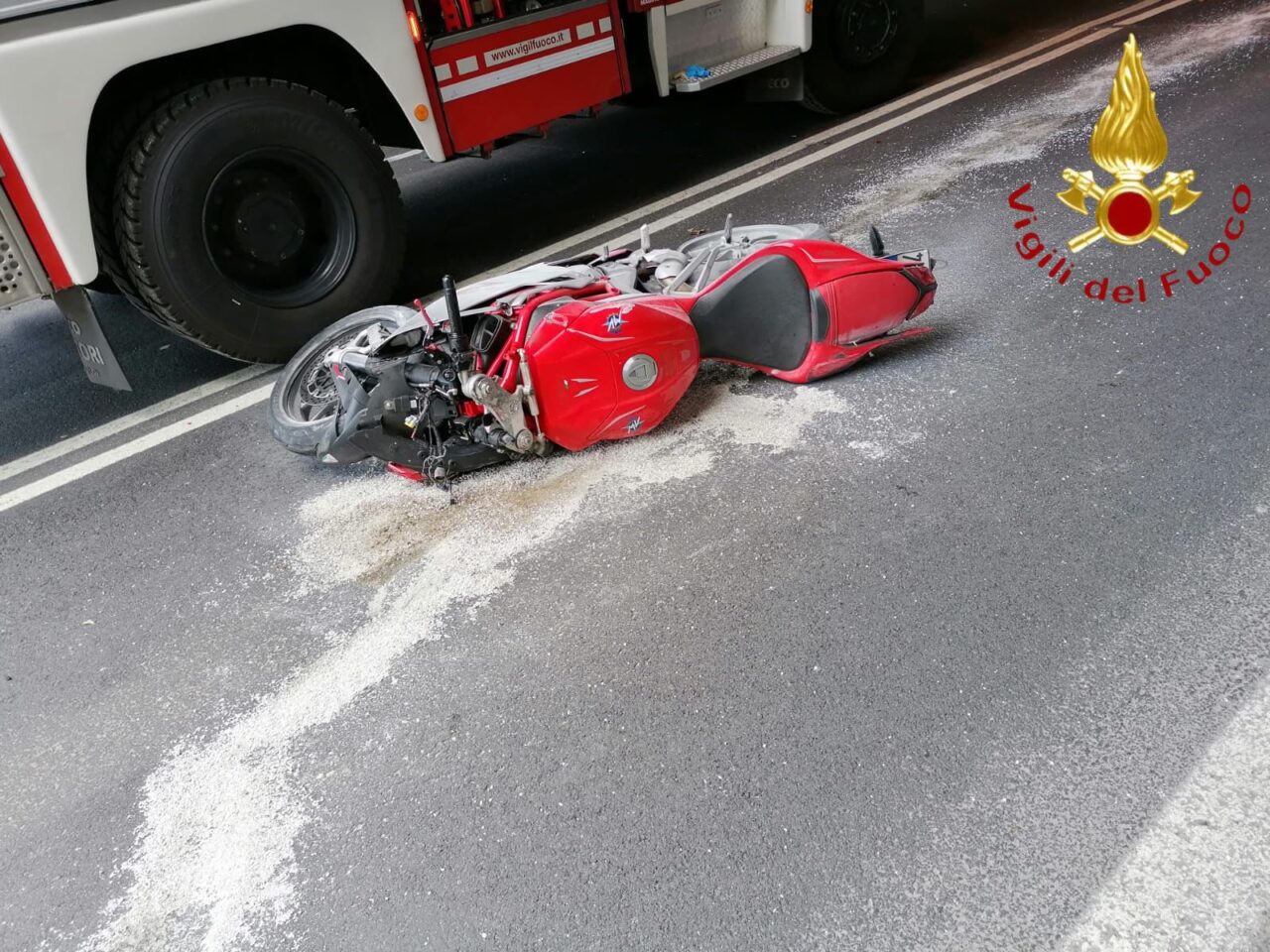 Tragedia in galleria, centauro muore a 47 anni
