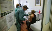Vaccino anti covid: dalle 23 aprono le prenotazioni per la fascia 12-29 anni