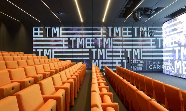 A Milano cinema gratis con il vaccino. E se lo si facesse anche in Valtellina?