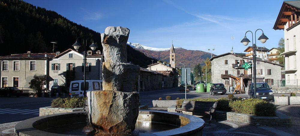 Una piazza tutta nuova per Santa Caterina