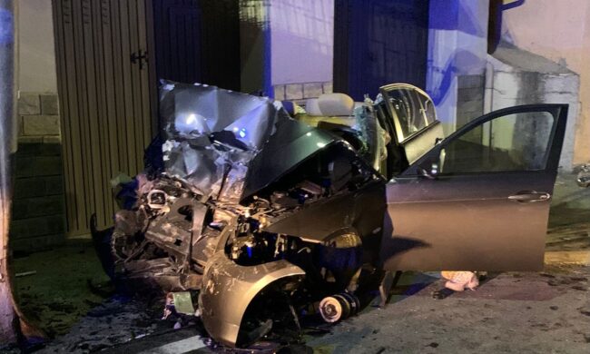 Incidente nella notte sulla Statale Regina: muore 20enne