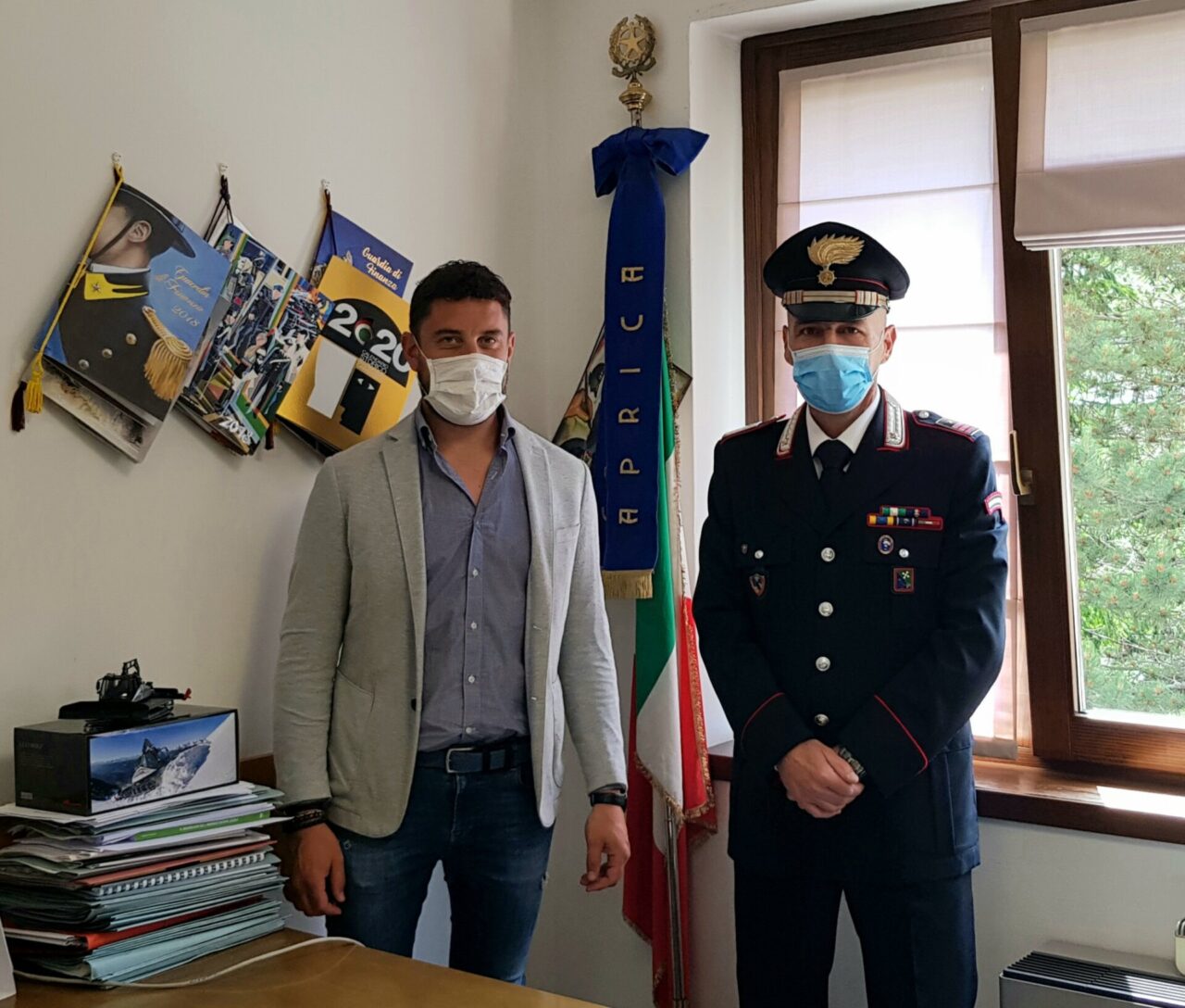Aprica saluta il comandante dei Carabinieri e Magnani ricambia di cuore