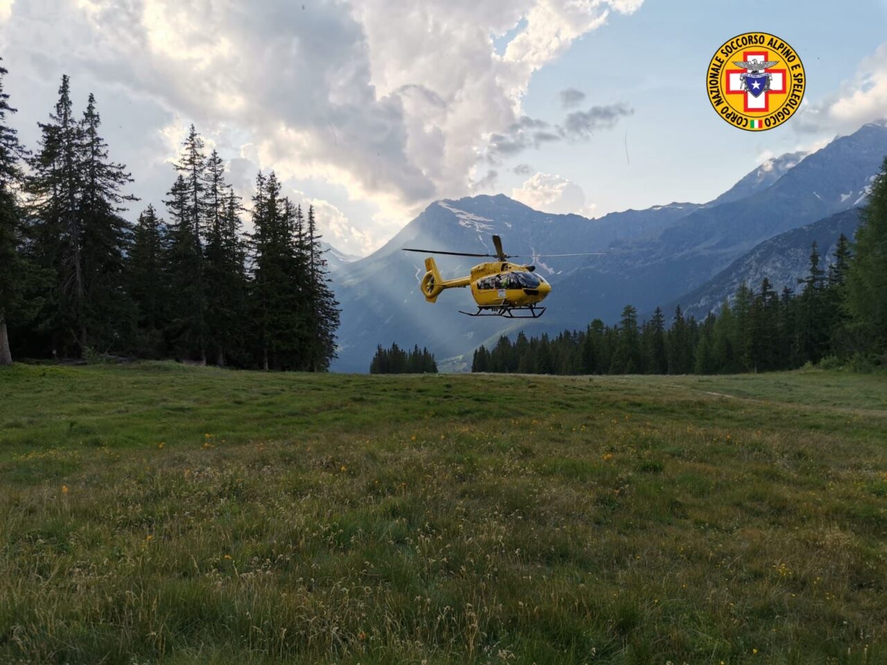 Precipita con il parapendio sull’Alpe Palù