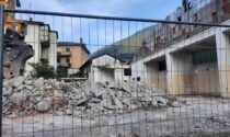 Spettacolare demolizione capannone in via Cabasso