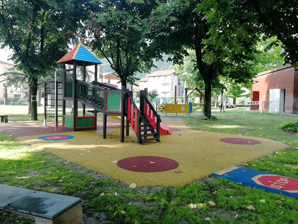 Il parco giochi di piazza Unità d’Italia è diventato inclusivo